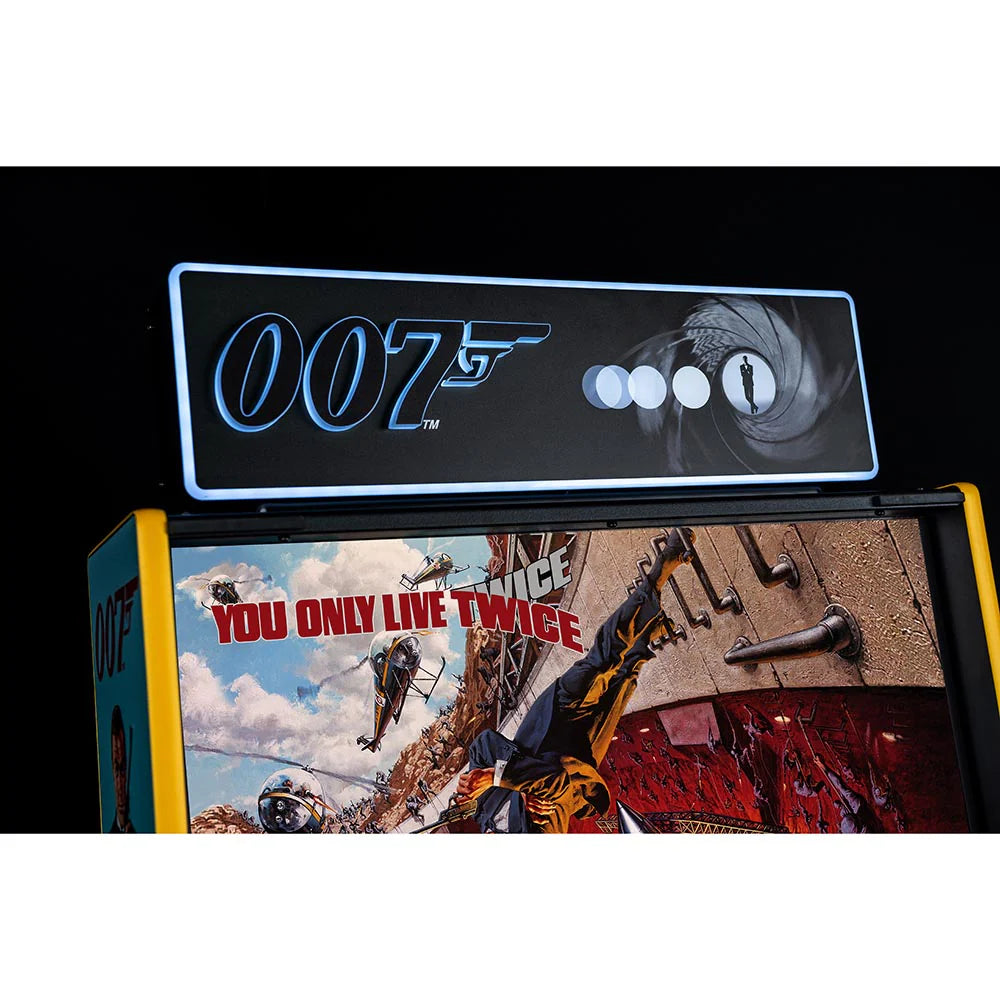 Bond........ James Bond.. Topper