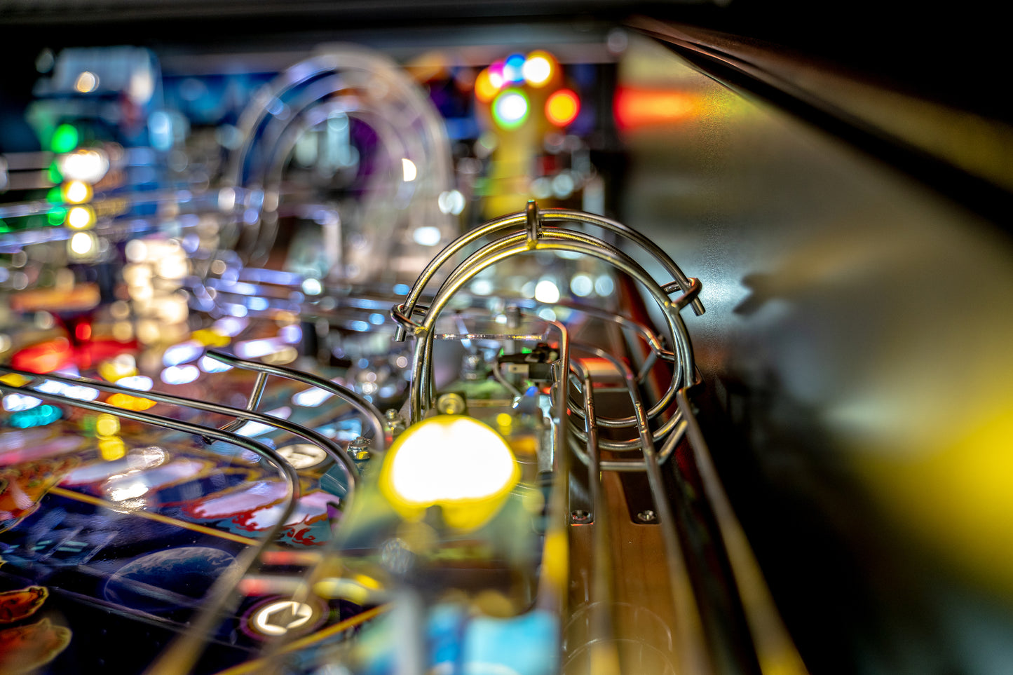 THE AVENGERS by Stern Pinball