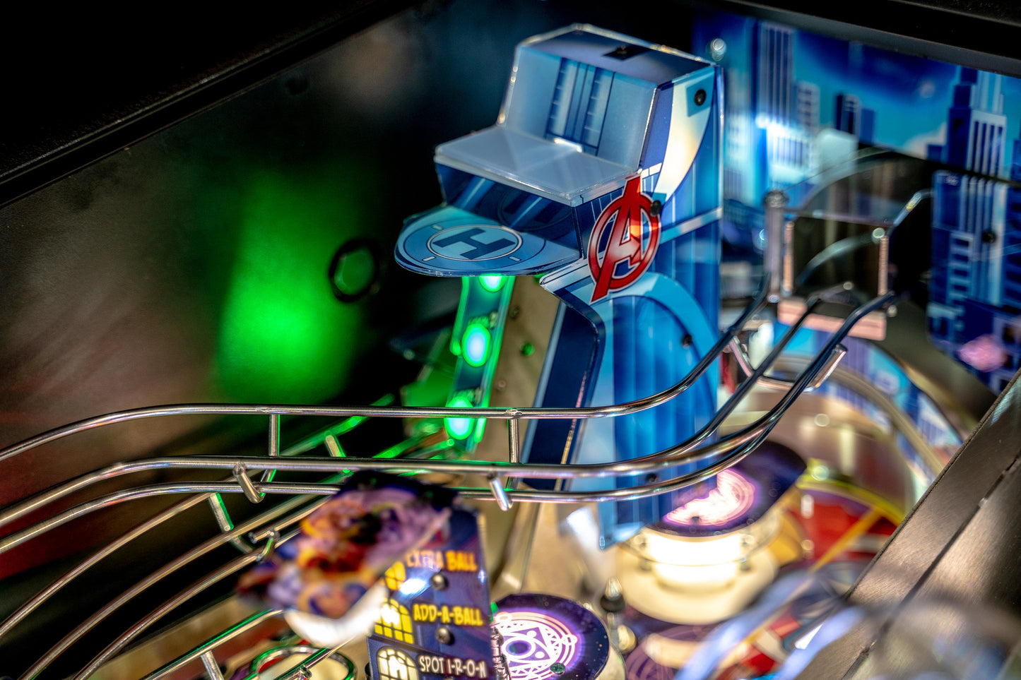 THE AVENGERS by Stern Pinball