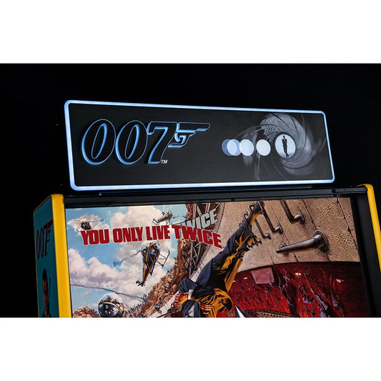 Bond........ James Bond.. Topper