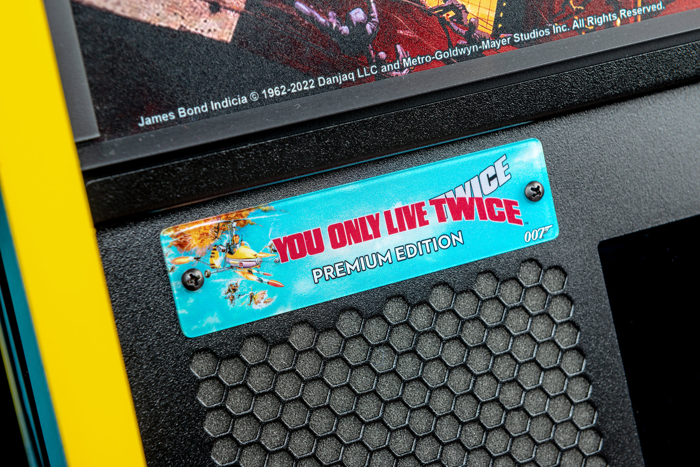 JAMES BOND 007 by Stern Pinball